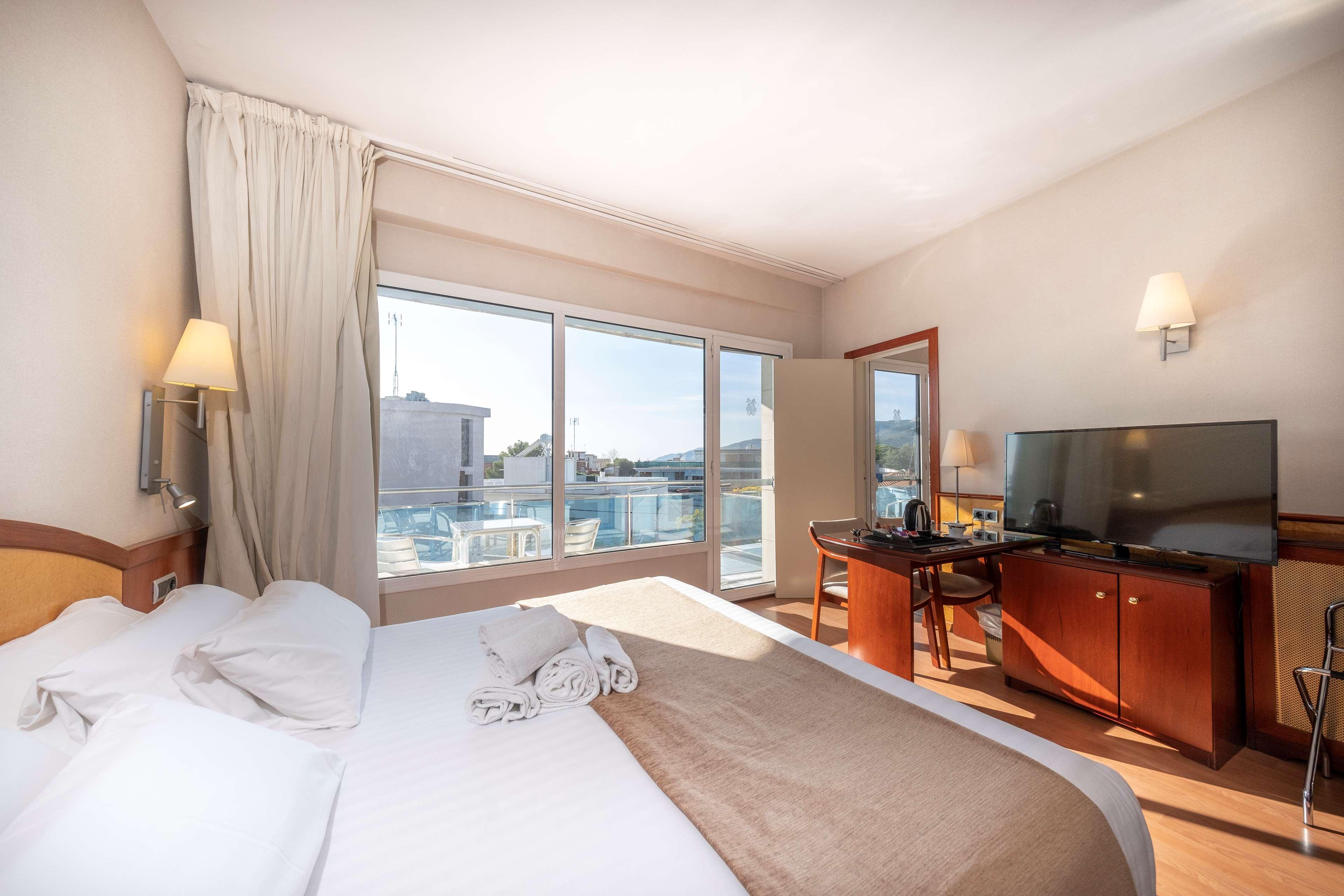 Best Western Hotel Mediterraneo Castelldefels Extérieur photo
