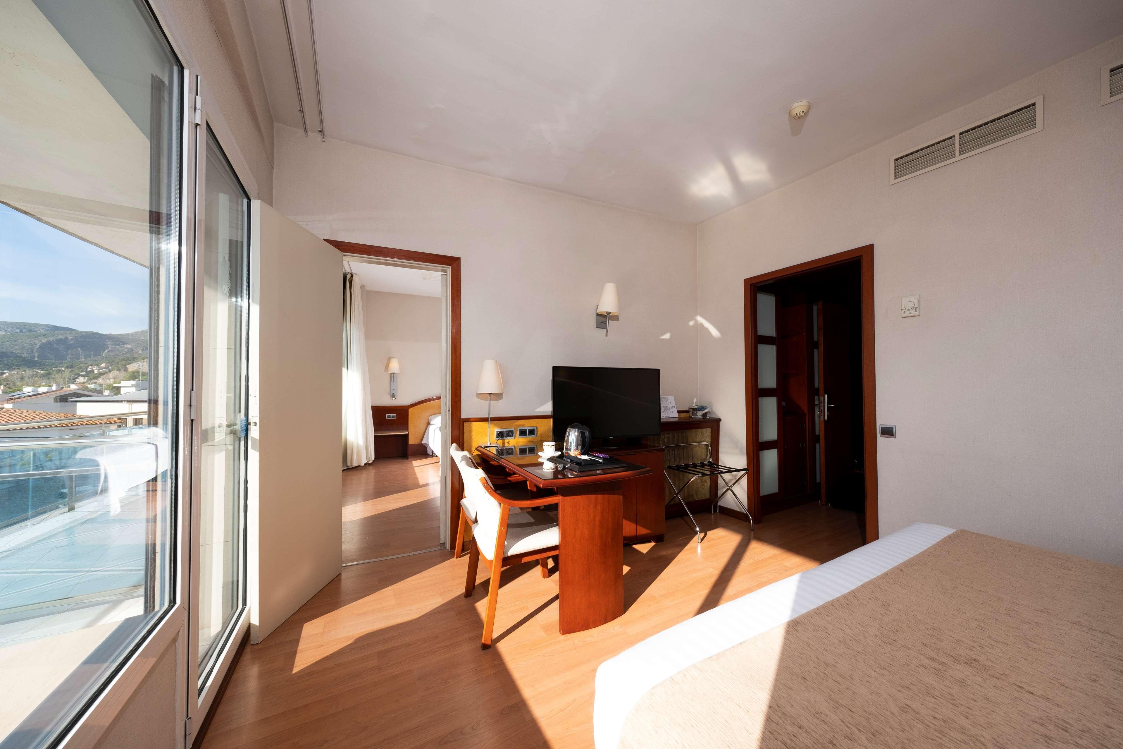Best Western Hotel Mediterraneo Castelldefels Extérieur photo