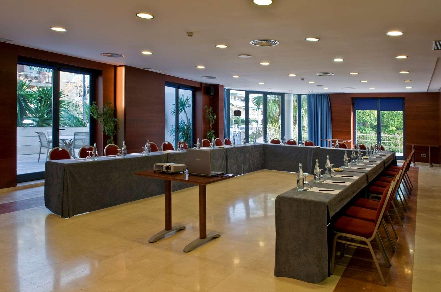 Best Western Hotel Mediterraneo Castelldefels Extérieur photo