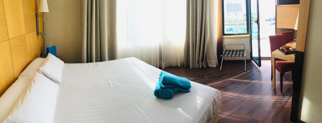 Best Western Hotel Mediterraneo Castelldefels Extérieur photo
